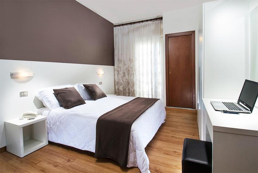 Hotel Niagara Cattolica Eksteriør billede